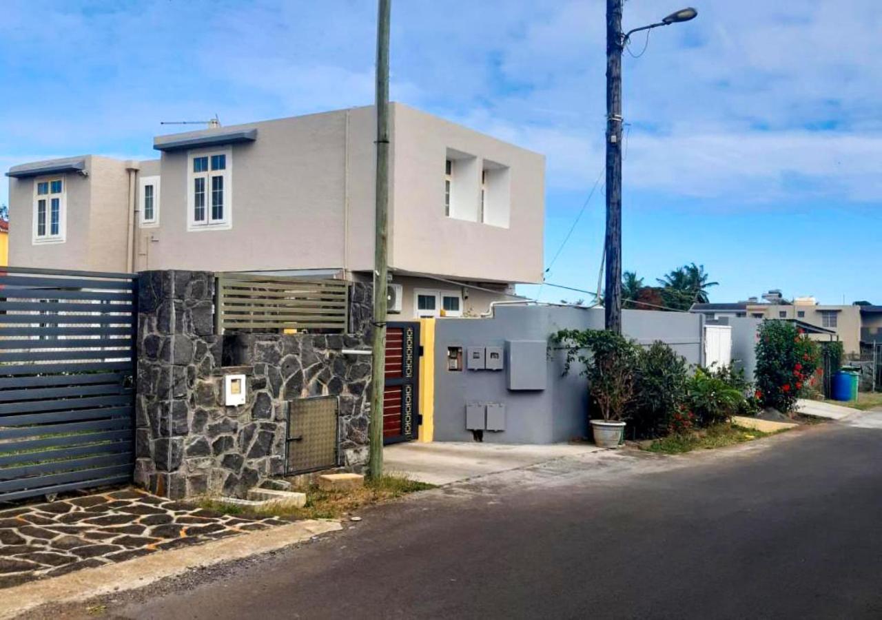 R Garden Villa Au Calme De Baie Du Tombeau, Appartement Familiale De 3 Chambres Et Cuisine Екстериор снимка